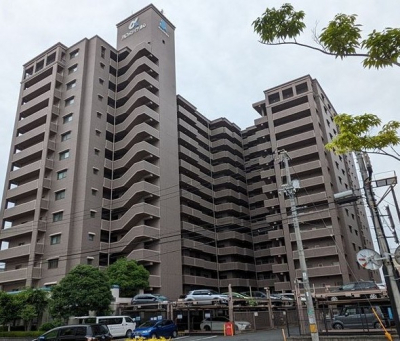 アルファステイツ清心403号室