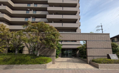 サーパス新屋敷町402号室