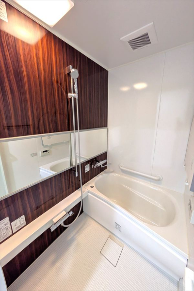 サーパス東古松403号室