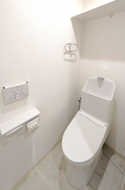 ローレルコートアネスト医大前　201号室