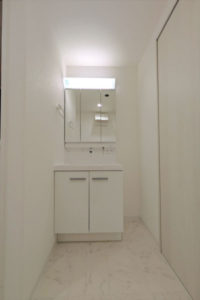 サーパス東古松403号室