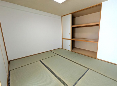 サーパス医大南　305号室